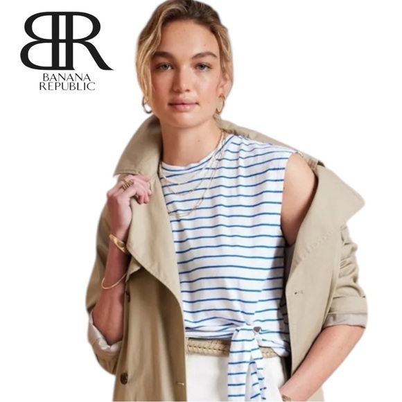 Banana Republic Tops - NWT Banana Republic Blue White Sleeveless Tee with Tie Front
